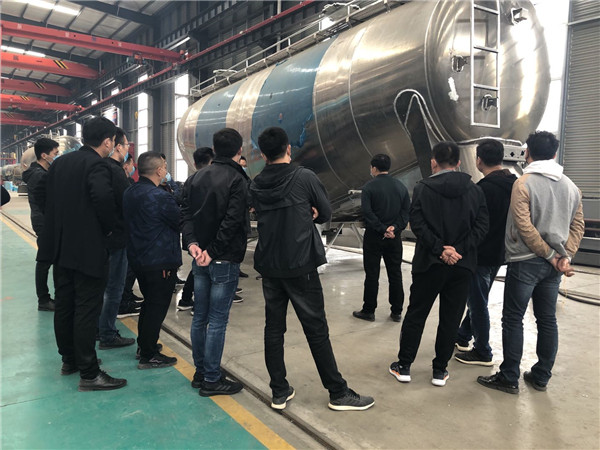 通亞汽車董事長對鋁粉罐再提更高要求！